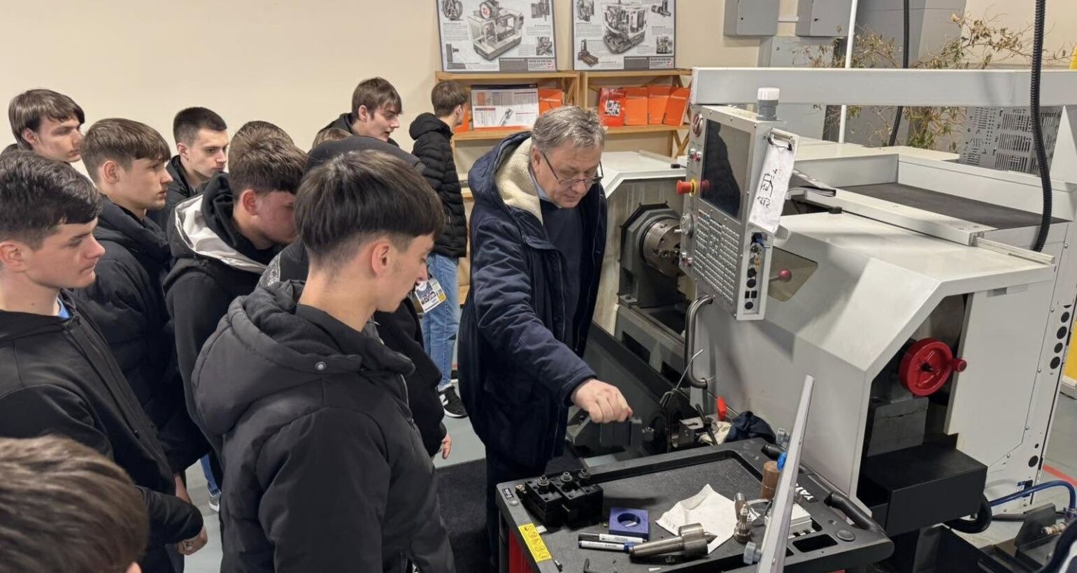 Elevii au descoperit universul ingineriei la Strășeni