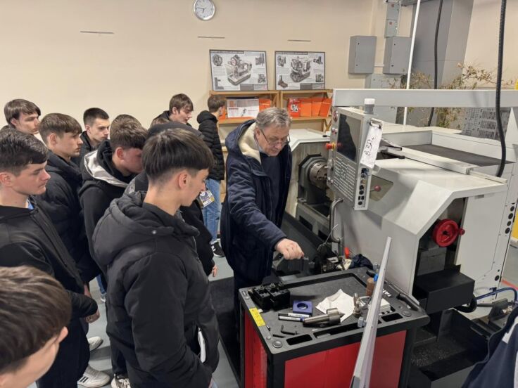 Elevii au descoperit universul ingineriei la Strășeni