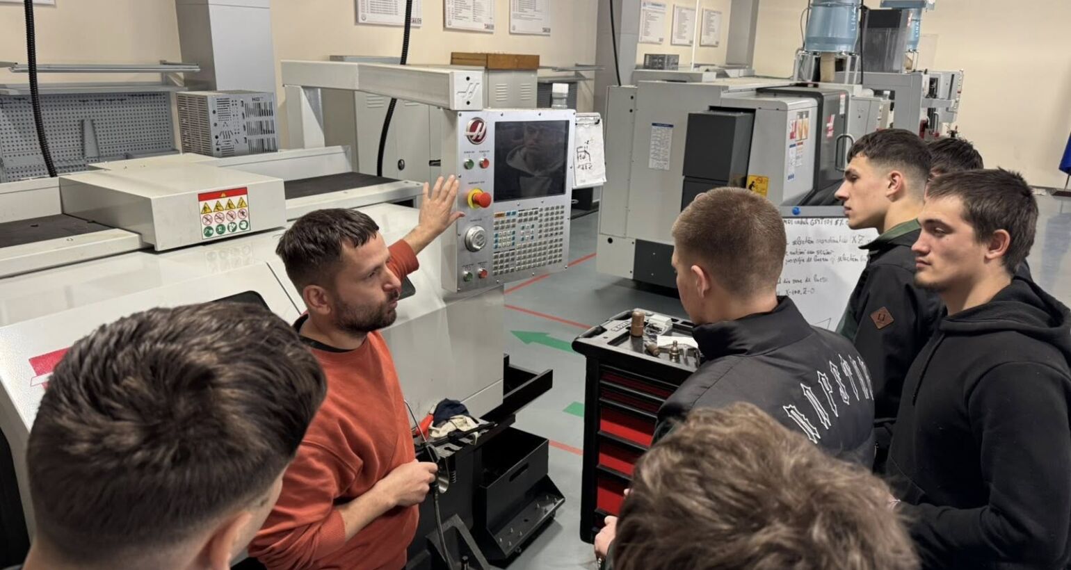 Campania de promovare continuă: Elevii de la ȘP nr. 6 au explorat oferta educațională a Colegiului