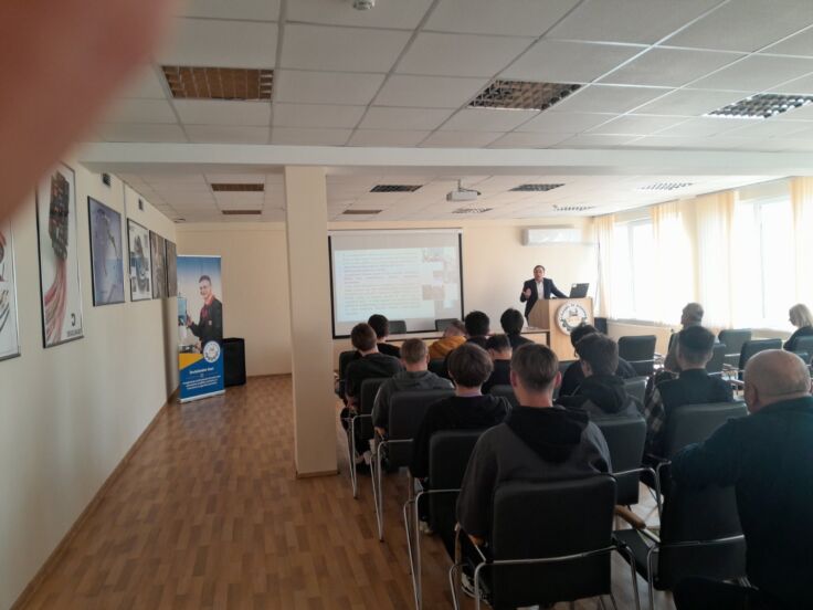 Decada „Memoriei și Recunoștinței” la Colegiul de Inginerie din Strășeni